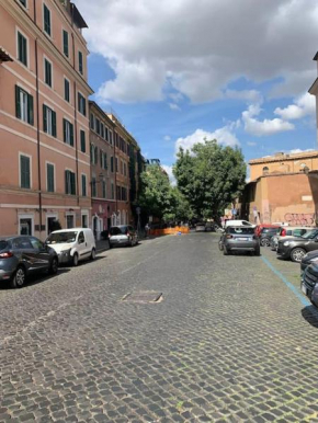 nel cuore di trastevere